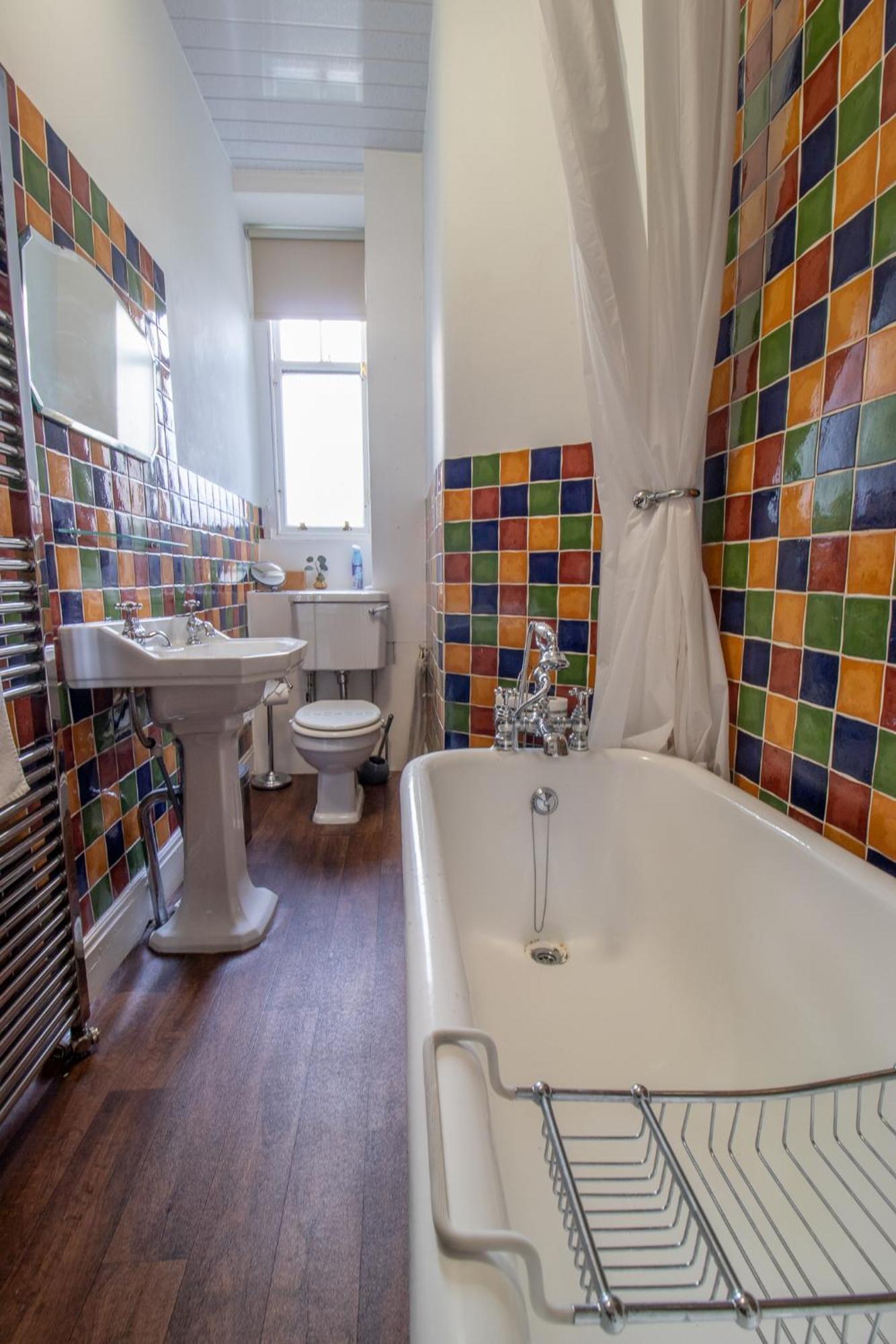 Pass The Keys Beautiful, Traditional 2 Bed Flat W Free Parking Glasgow Exterior foto